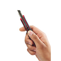 Ніж висувний з сегментованим лезом , 9мм ACC MILWAUKEE 48221960